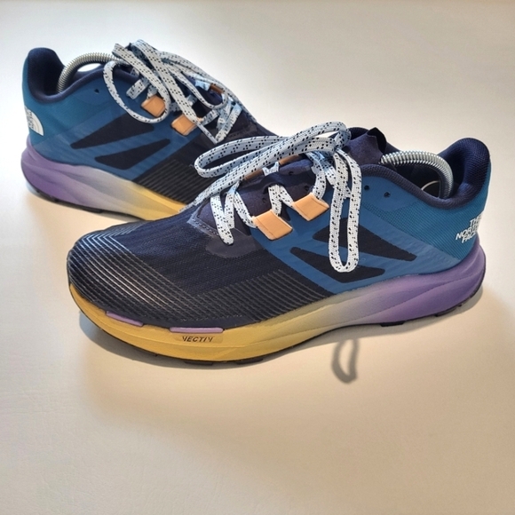 The North Face Vectiv Eminus womens blue trail running shoe size 8 NWOB - Picture 2 of 10